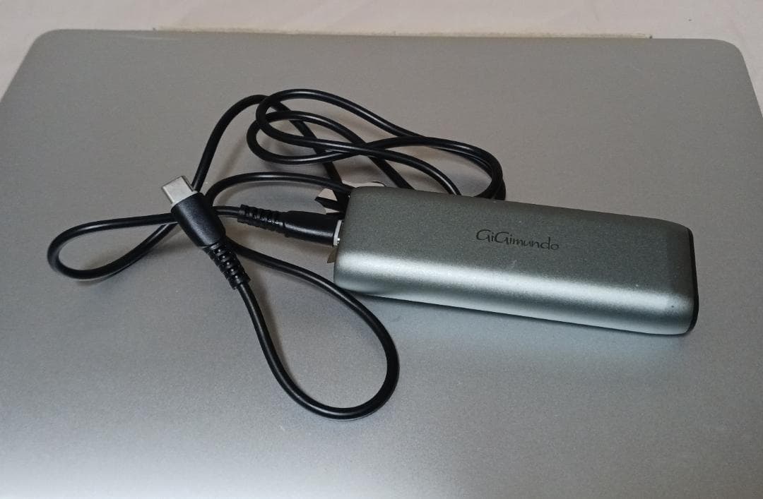 MacBook Pro (13インチ, 2017, T3 x 4) 　A1706