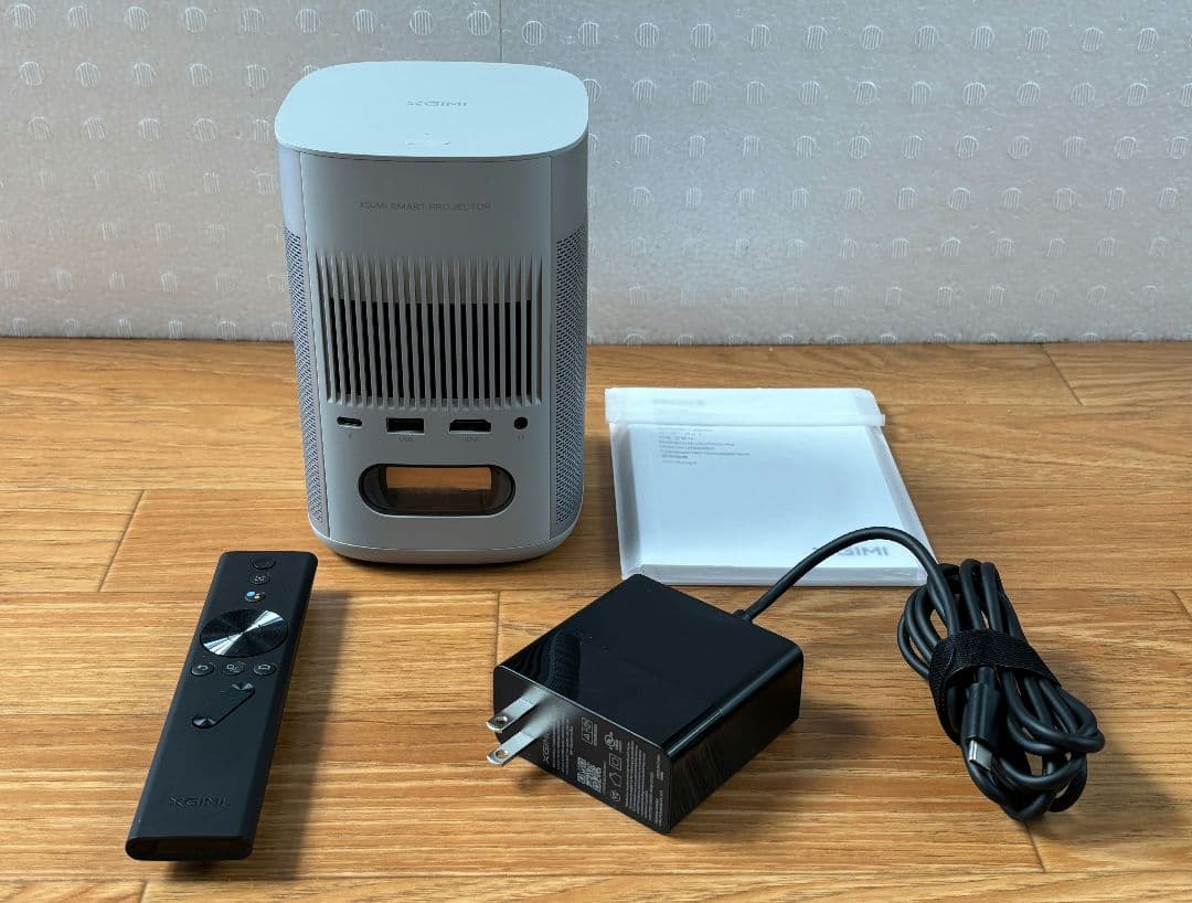 XGIMI MoGo2　プロジェクター