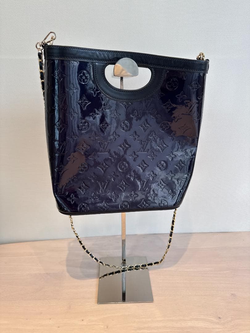 ルイヴィトン　スティルウッド　ヴェルティカル　モノグラムヴェルニ　アンディゴ