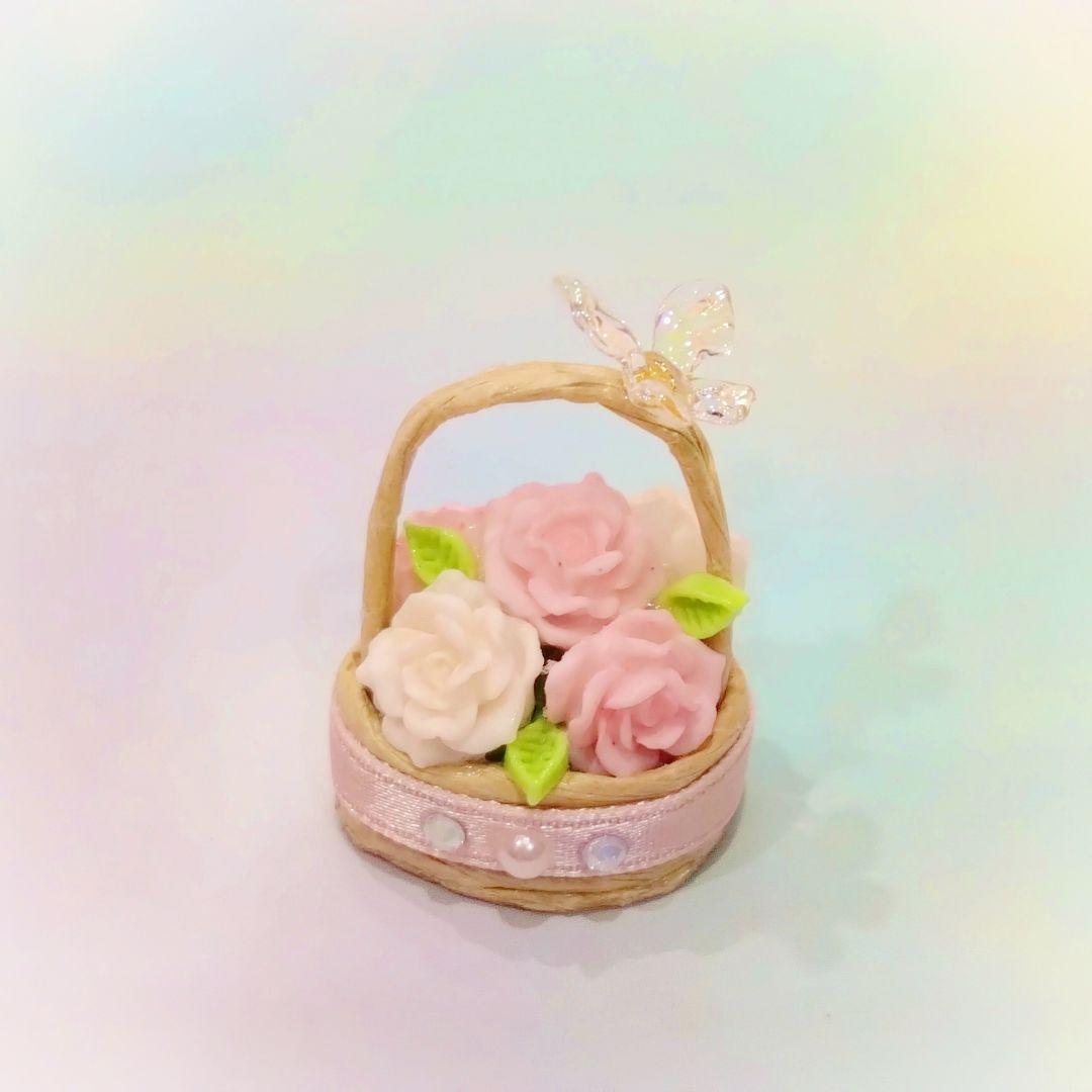 【アンティ】ドール　赤ちゃん　ドレス　服　スイーツ　薔薇