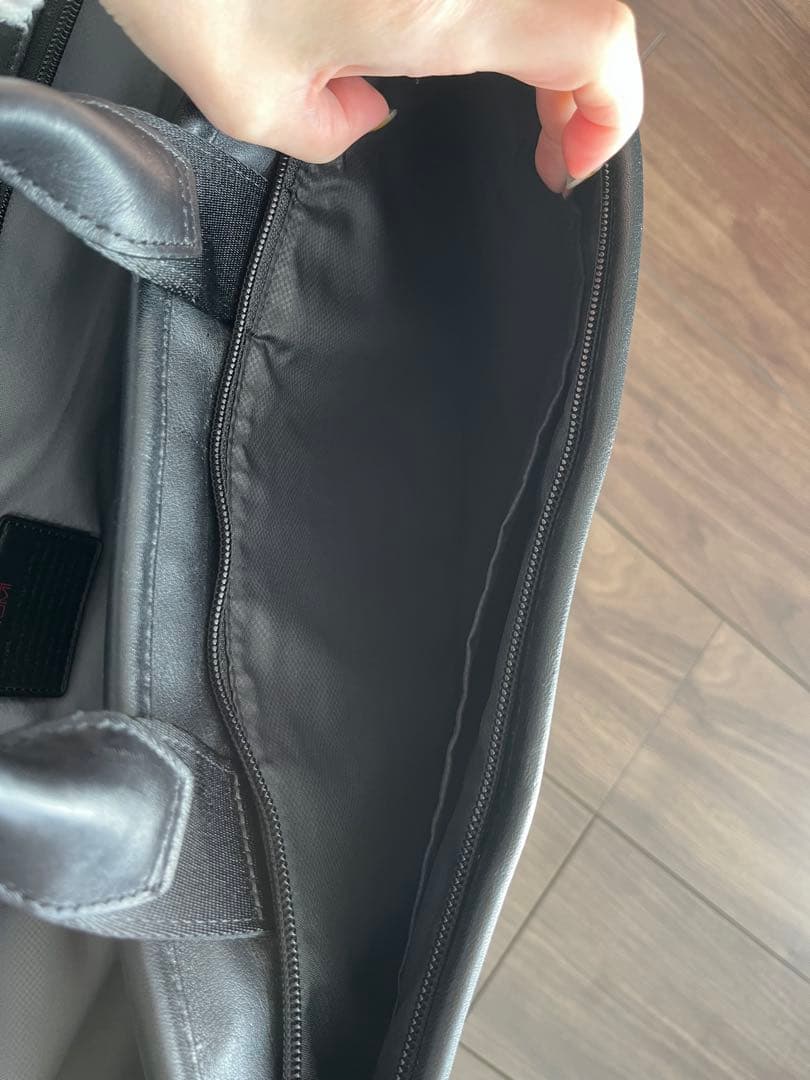 TUMI ALPHA2 ナパレザー ブリーフケース