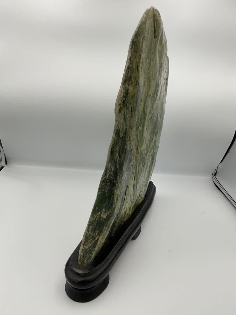 翡翠　原石置物　大型