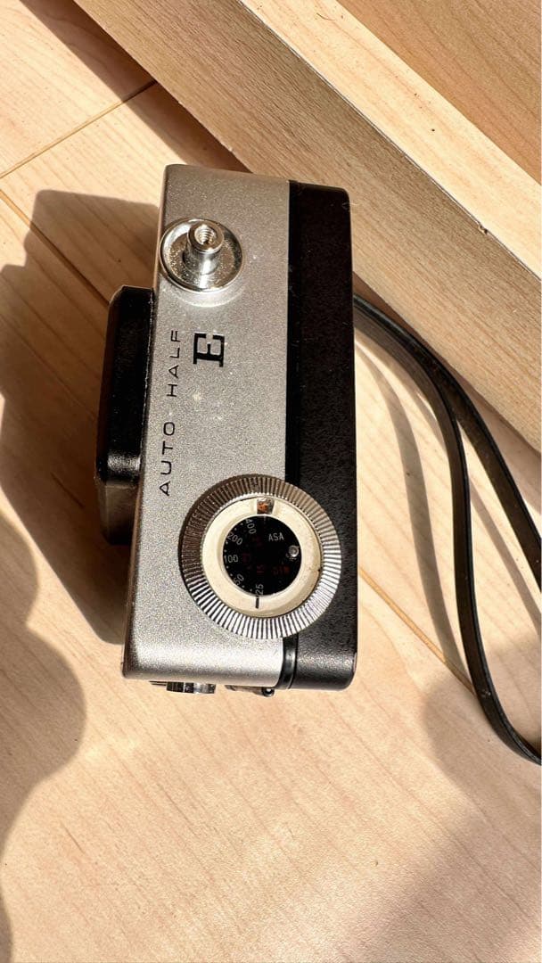 Ricoh Auto Half E フィルムカメラ