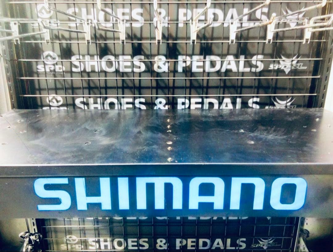 販促非売品 SHIMANO 電飾つき ネットラック 棚什器 ディスプレイスタンド