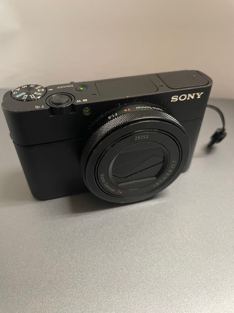 SONY RX100 V コンパクトデジタルカメラ　おまけ予備バッテリー充電器付