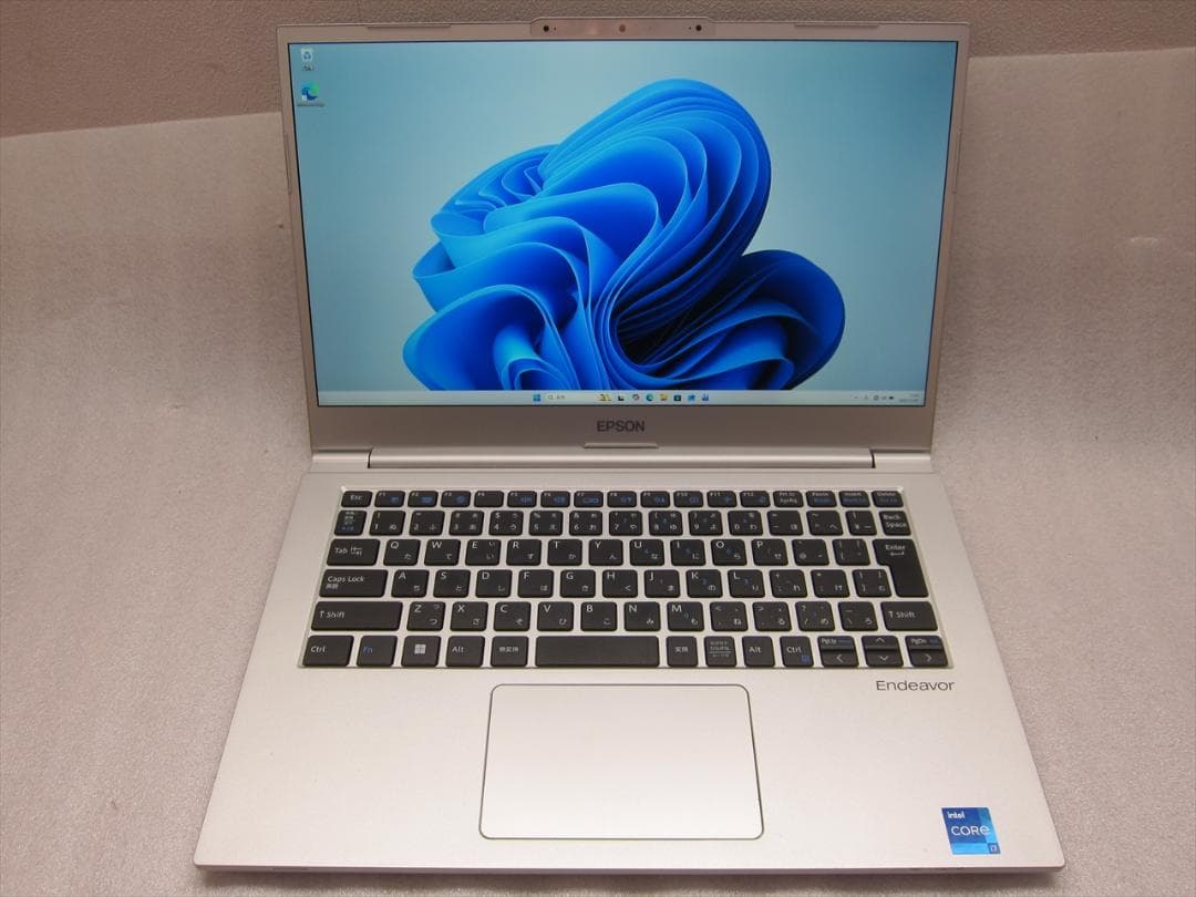 エプソン第12世代Core i7/16GB/SSD256GB/14型フルHD液晶
