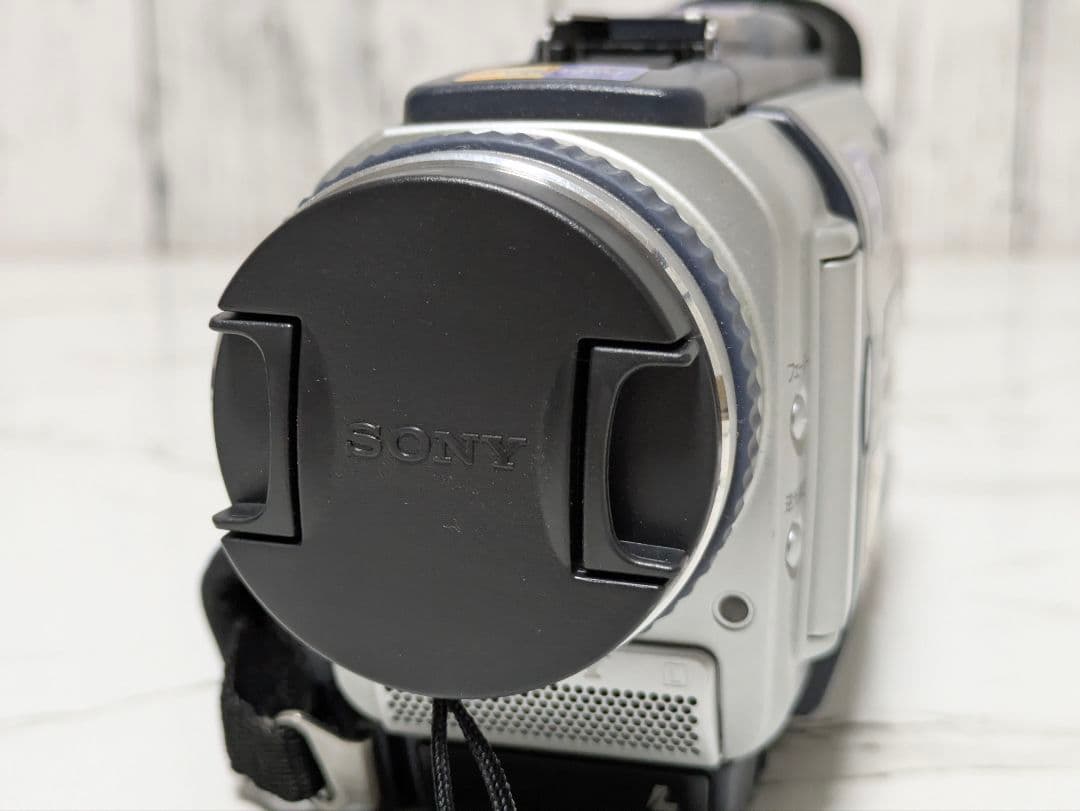 ② SONY　DCR-TRV30　MiniDV対応