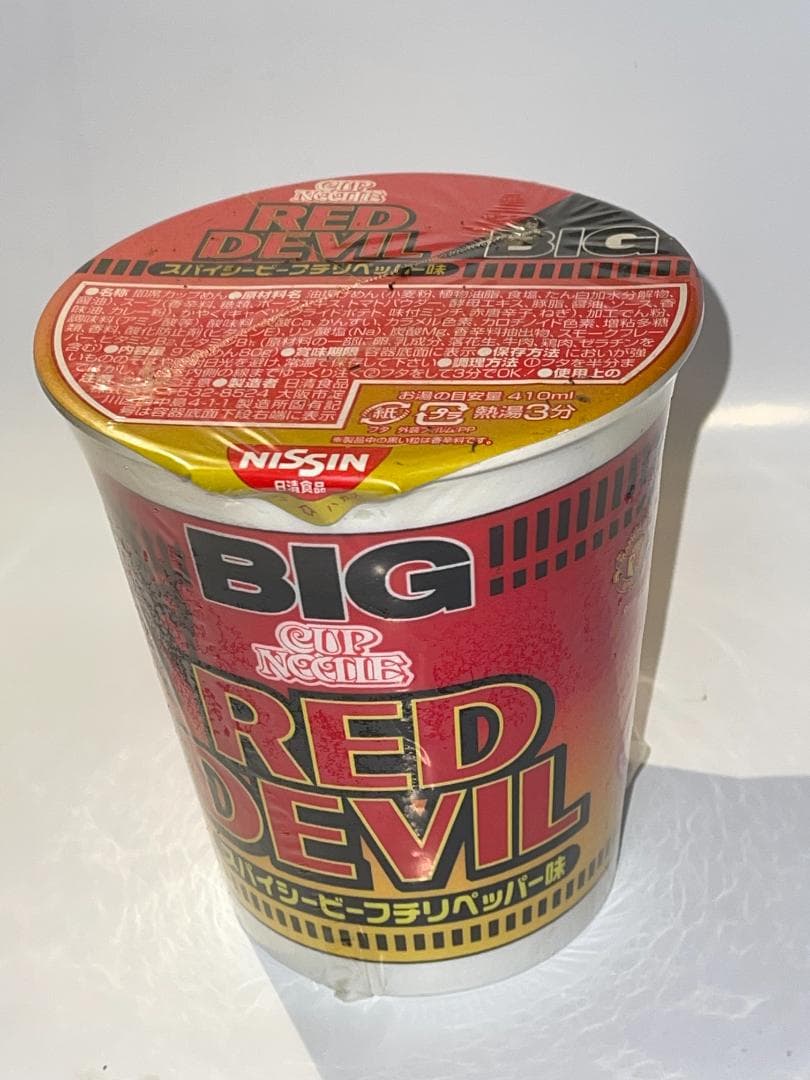 ディスプレイ用　マンUカップ麺