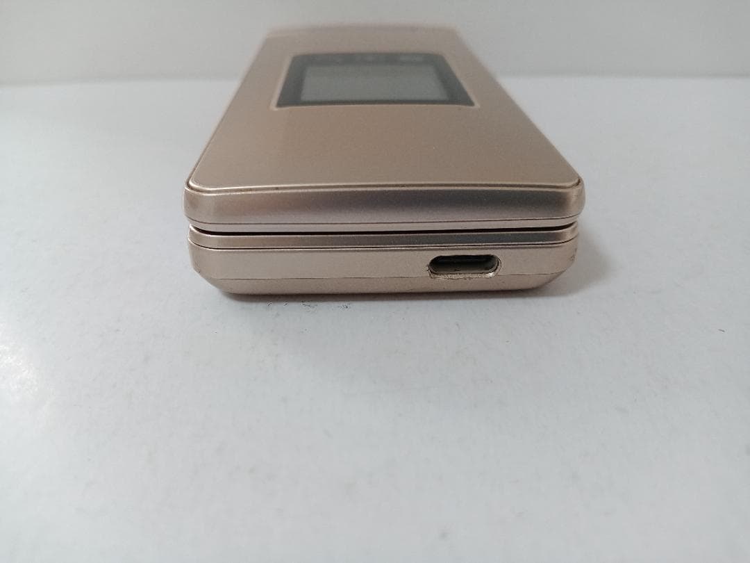 ☆ SoftBank かんたん携帯11 A207SH ゴールド