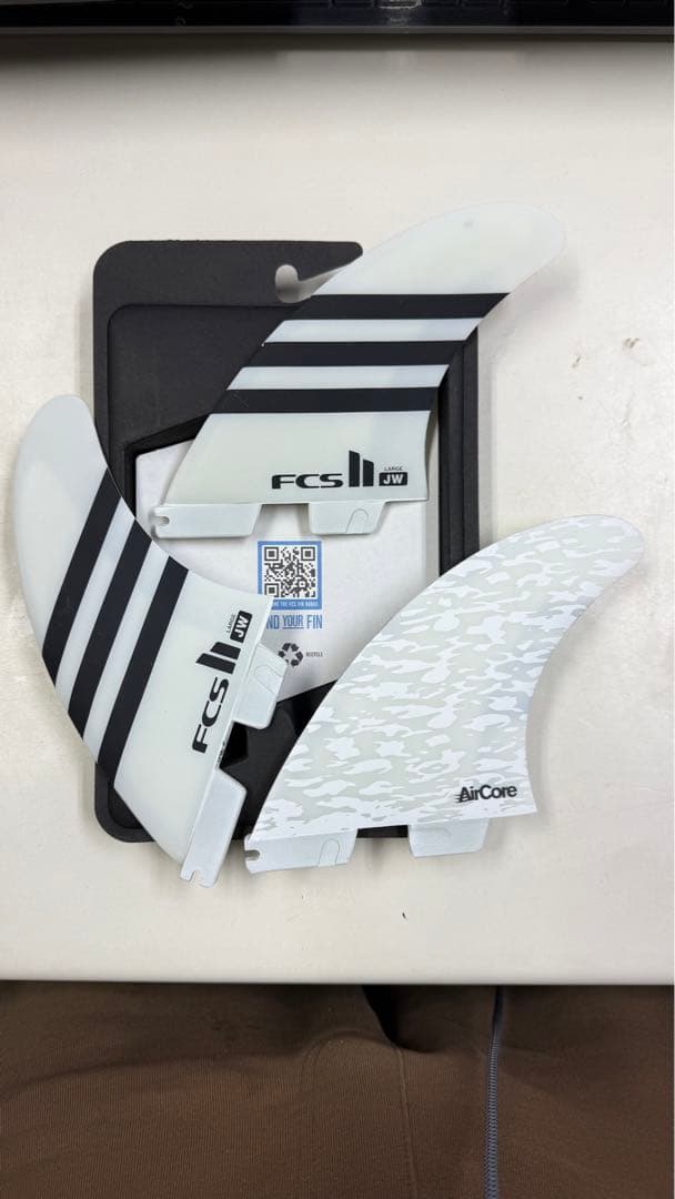 名作ジュリアンモデル、奇跡の再入荷です。