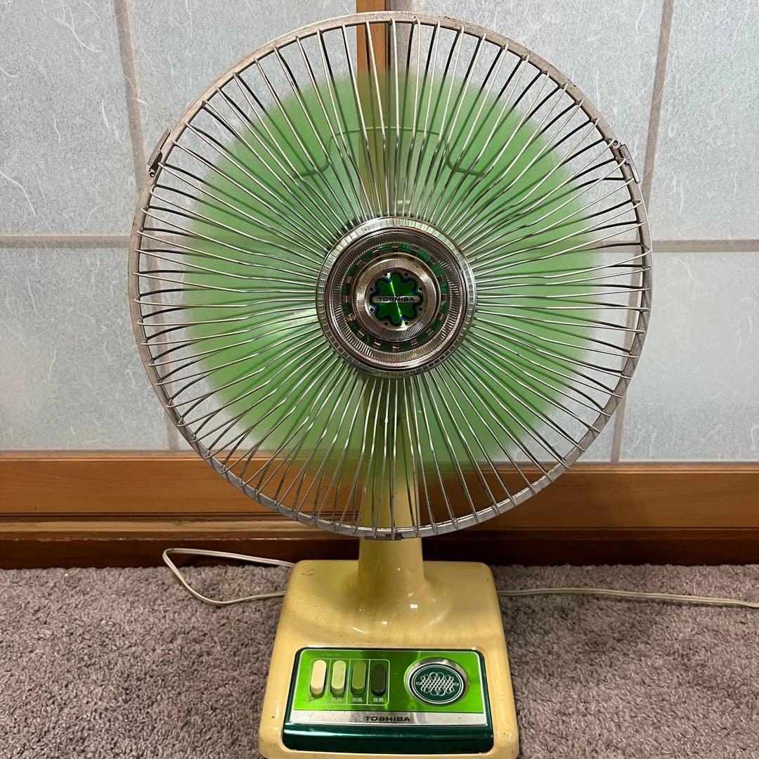 レトロポップ　スペースエイジ　グリーン４枚ファン　Toshiba