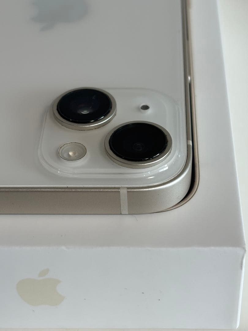 iPhone14 本体　ホワイト