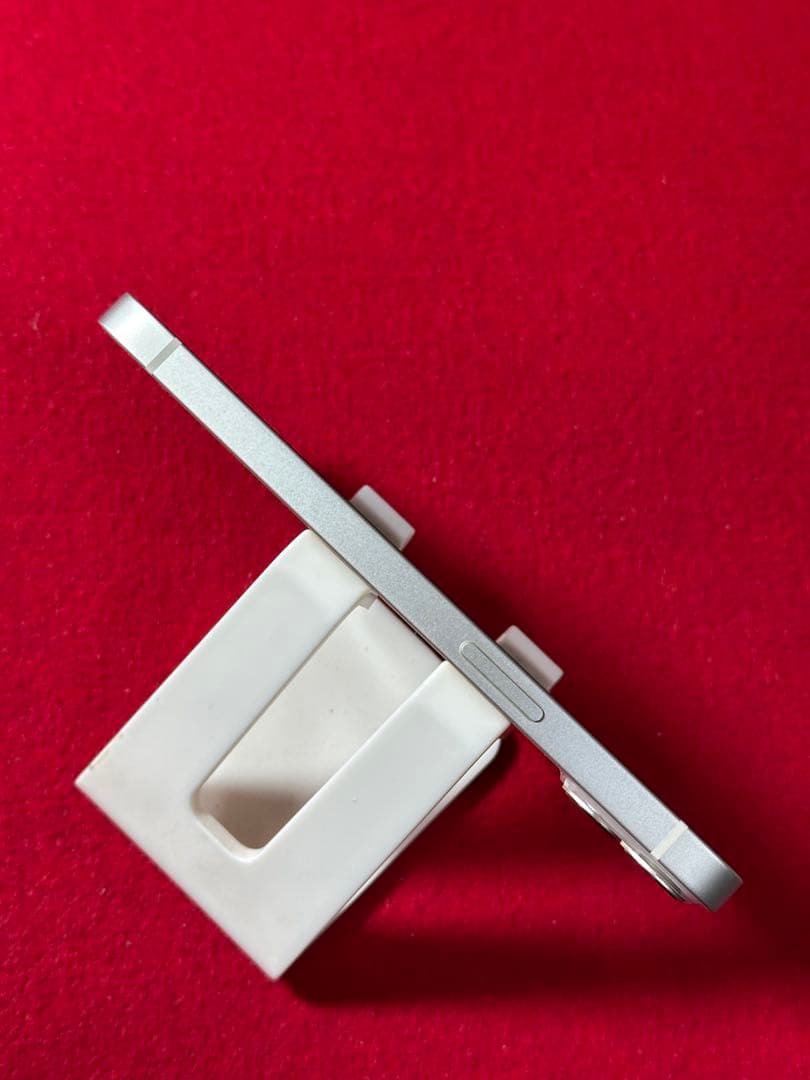 【6849】iPhone 13スターライト 128GB simフリー