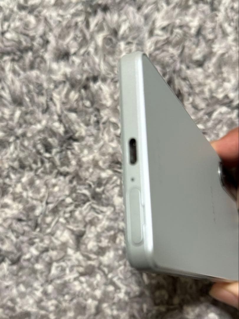 Xperia 1 Ⅳ SIMフリー　美品　282102