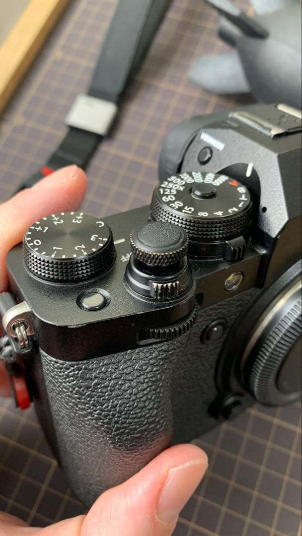 FUJIFILM X-T4 ミラーレスカメラ ボディ ブラック