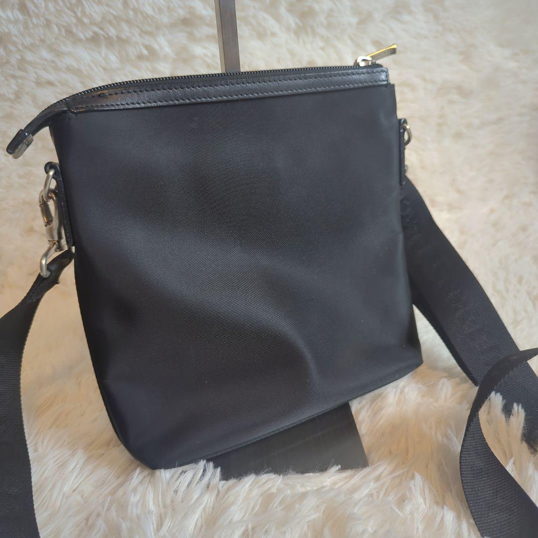 バーバリー　ブラックレーベル　ショルダーバッグ　サコッシュ　ノバチェック