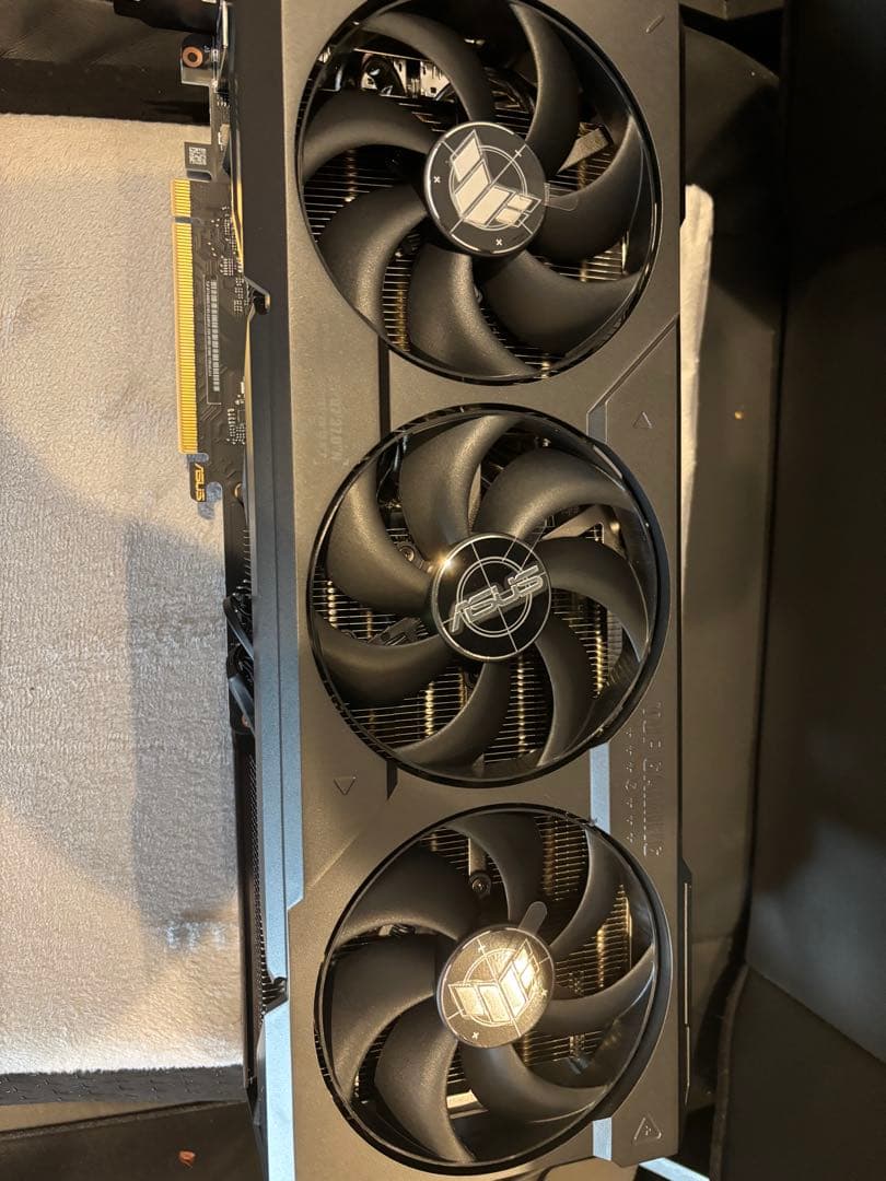 中古美品ASUS TUF Gaming RTX 4080 Super