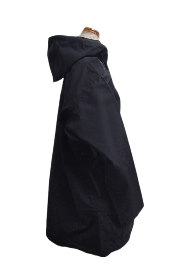 最終値下新品未使用Iroquois完全防水レインパーカー定価¥３０，０００