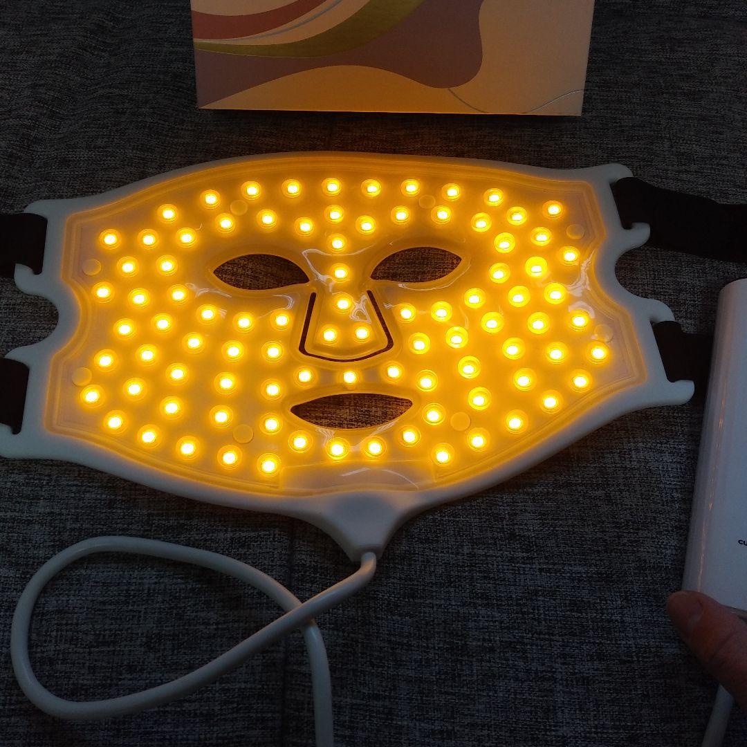 CURRENTBODY 4-IN-1 LED FACE MASK　カレントボディ