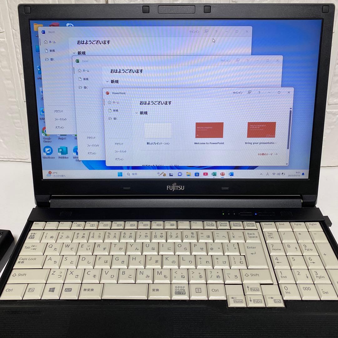 Windows11 オフィス2024年　高速起動SSD メモリ8GB 富士通PC