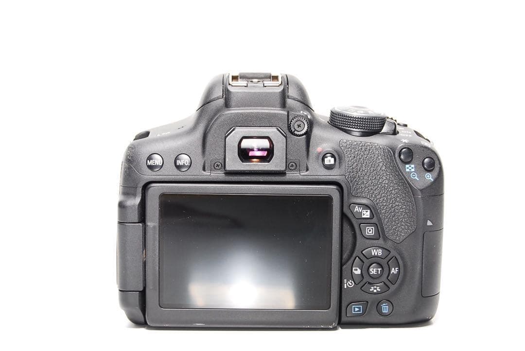 ☘️完動品☘️Canon Kiss X8I 旅行におすすめの一品！ダブルレンズ！