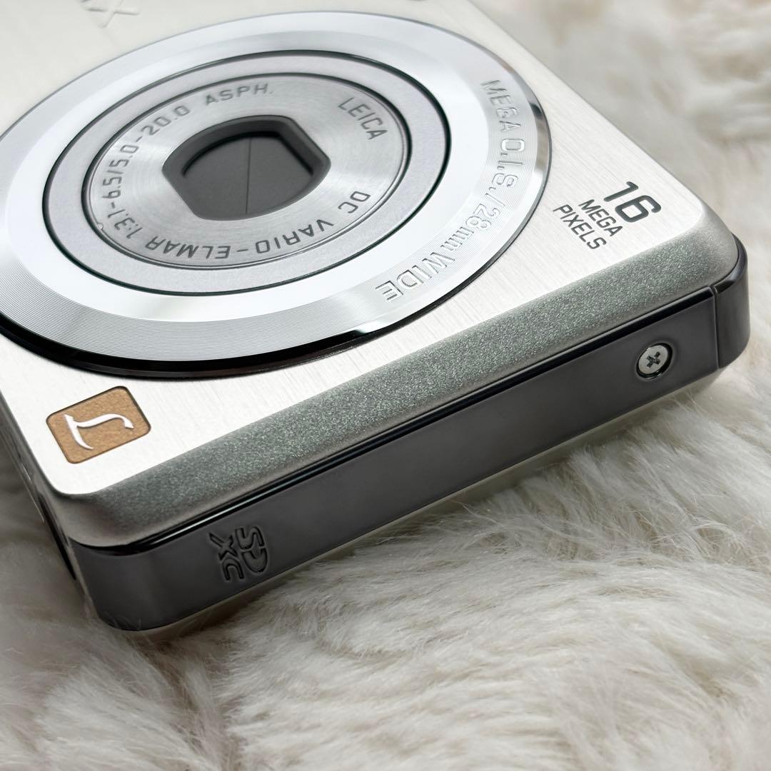極美品 動作良好 Panasonic LUMIX DMC-FH5 シルバー