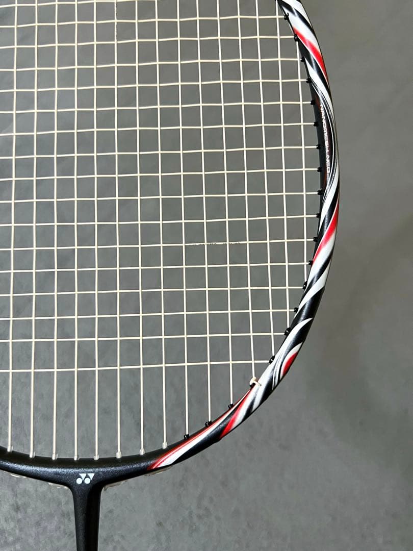 アストロクス100ツアーbpバドミントンラケットASTROX 100Tour