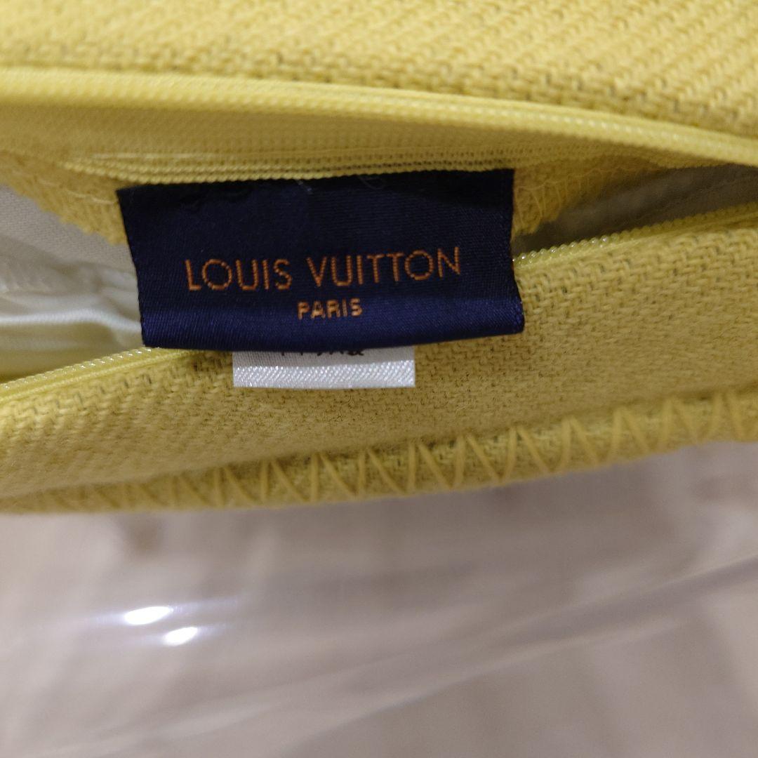 ルイ　ヴィトン　限定　クッション　美品