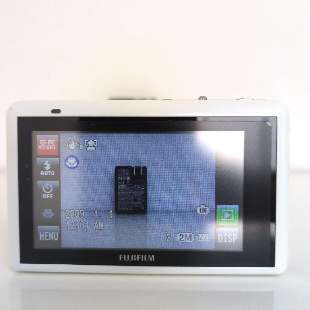 FUJIFILM FINEPIX Z300 ホワイト　デジタルカメラ充電器つき