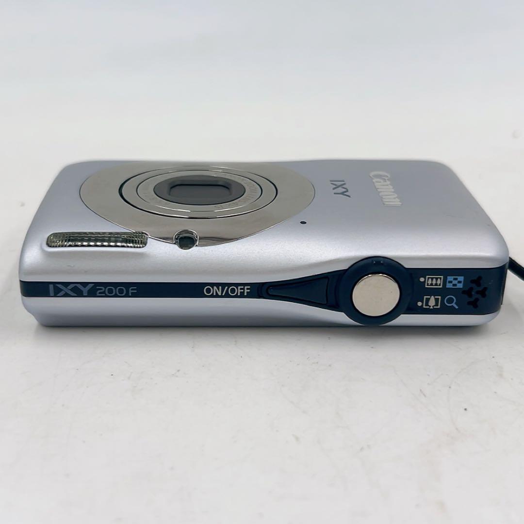 11ABM036 Canon IXY200F シルバー　デジカメ 動作品