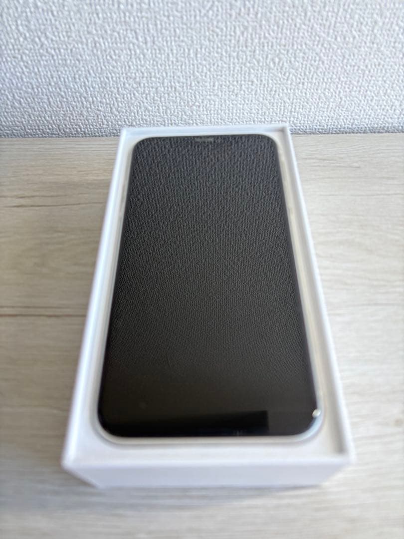 iPhone 11 128GB ホワイト