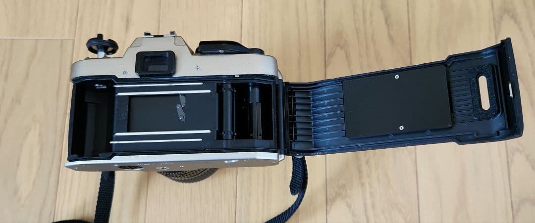 Nikon FM10 一眼レフカメラ 35-70mmレンズ付き