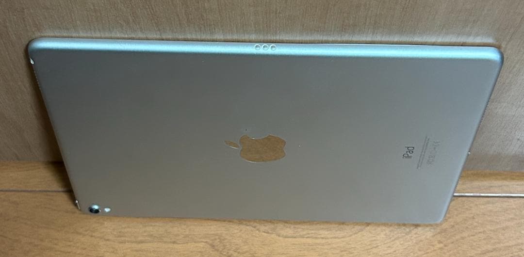 ジャンク品　アップル　iPad Pro 9.7インチ　Wi-Fiモデル　32GB