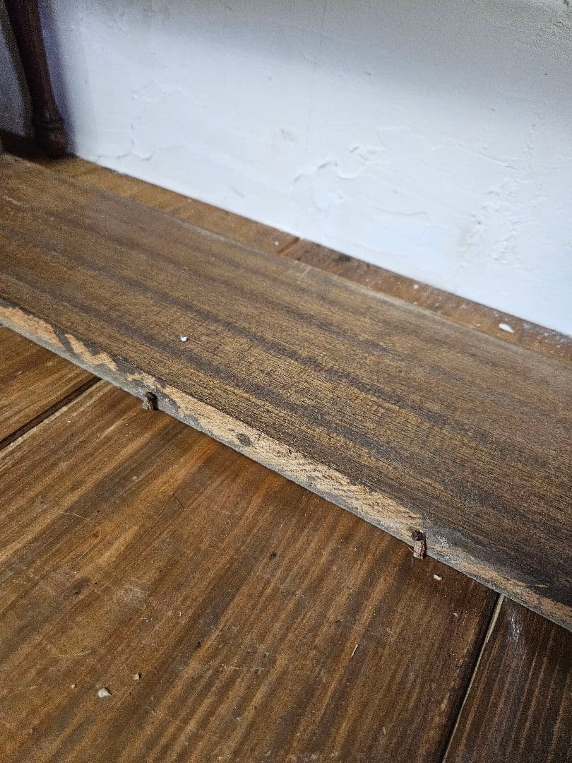 日本のアンティーク 古い木製のオープンラック ウォールシェルフ 飾り棚