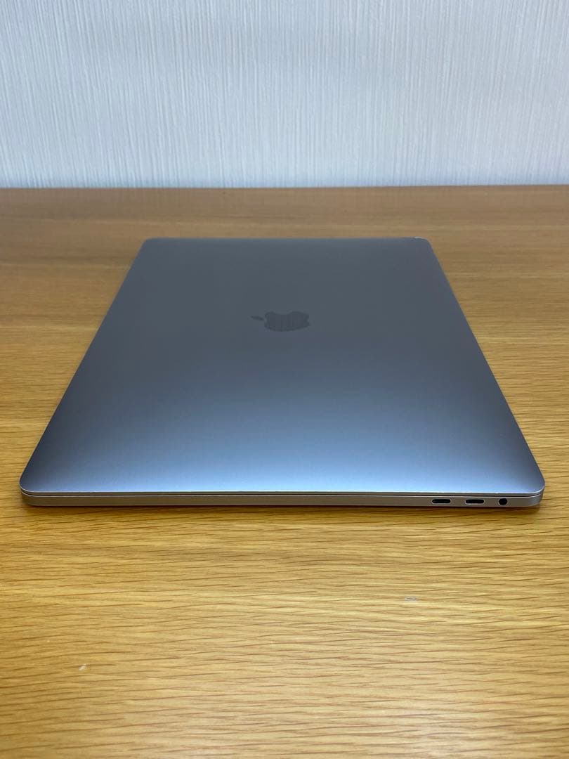 15インチMacBook Pro 2019 高性能上位モデル　MacBook本体