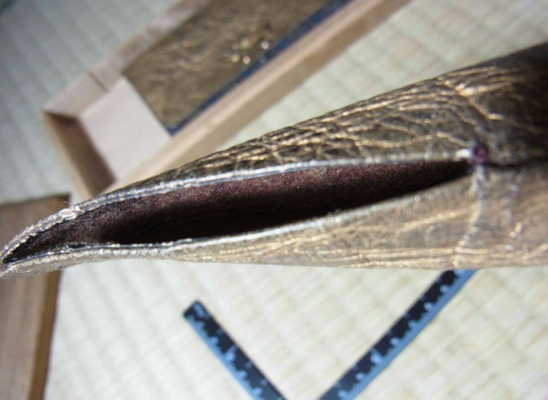 逸品 江戸後期 金唐革 煙草入れ 叺 掲げ物 工芸品 煙管入れ