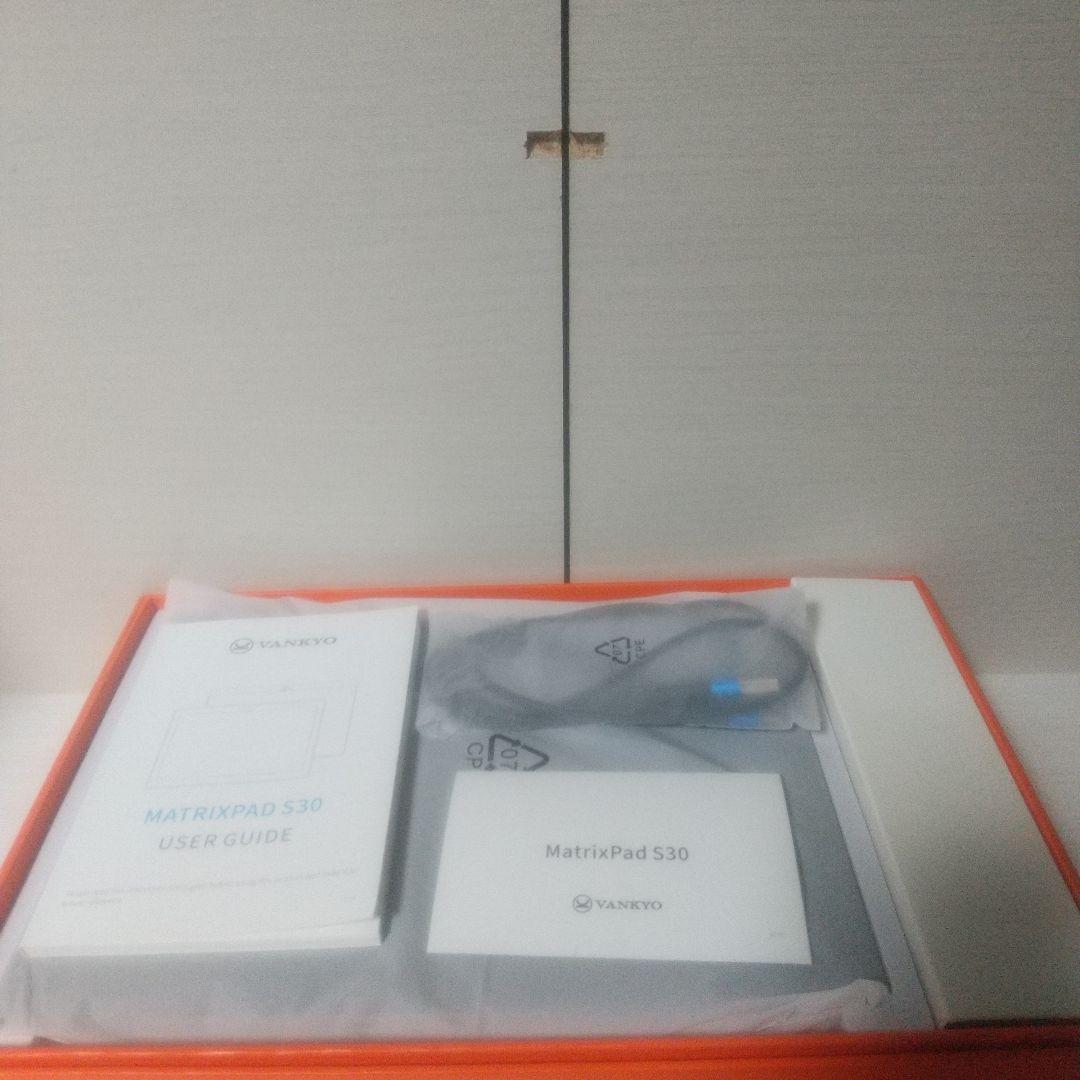 タブレット中古初期化済 2枚