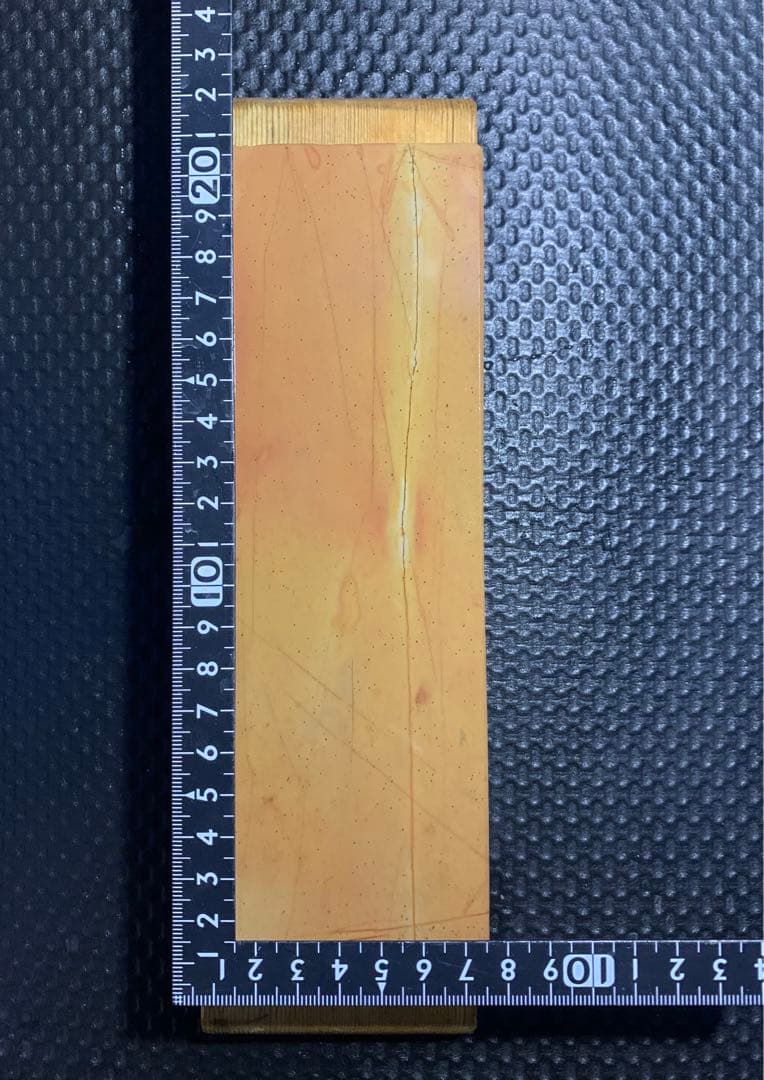 天然砥石　正本山　黄板　仕上げ砥石　台付き