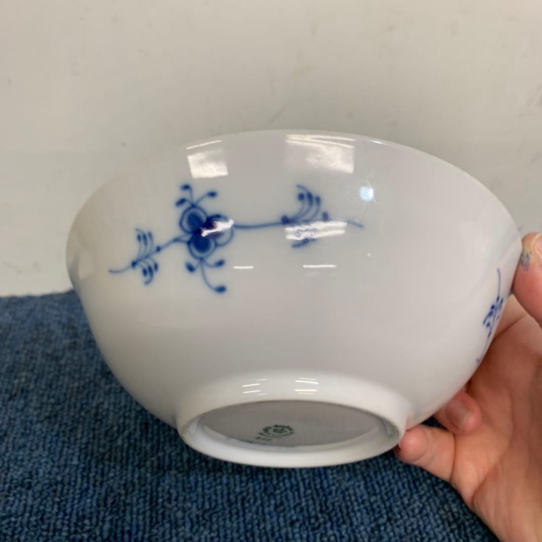 4 ロイヤルコペンハーゲン ブルーフルーテッドプレイン ボウル　15.5センチ