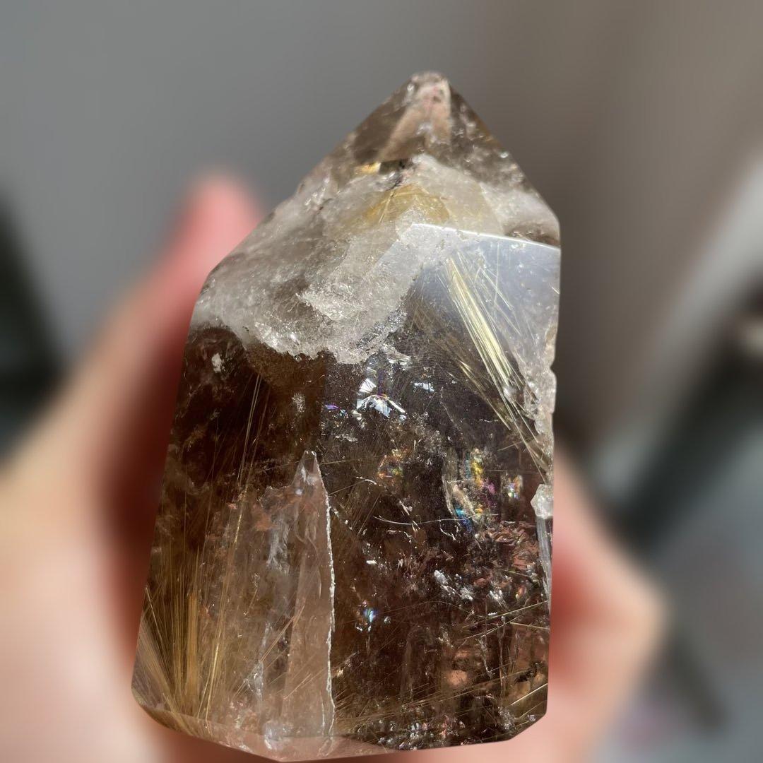 最終価格⭐︎スモーキークォーツ 原石 ゴールドタイチンルチル 虹入り 六角柱