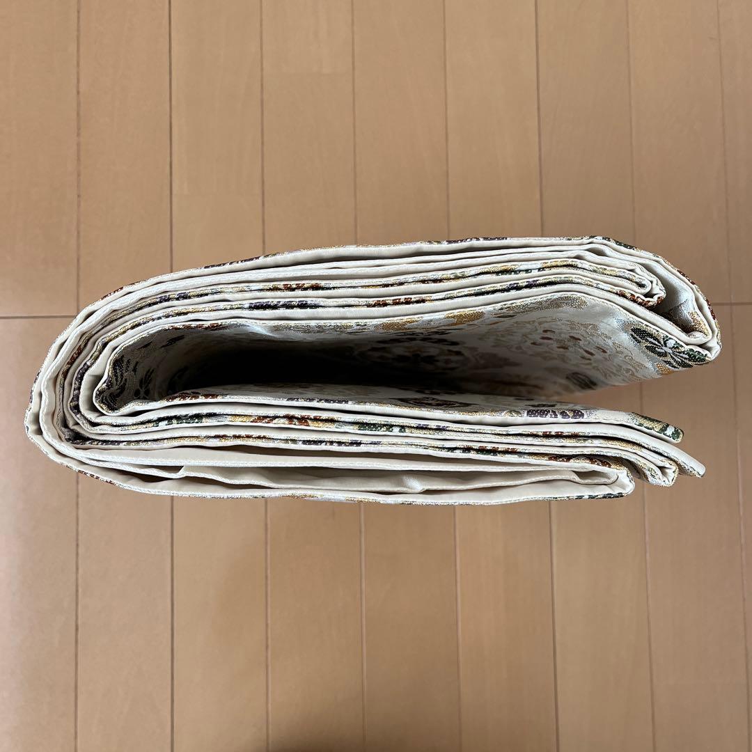 袋帯 西陣錦織 正絹 菱文 松竹梅 桐 菊など ベージュ系 控えめ金 長尺 美品