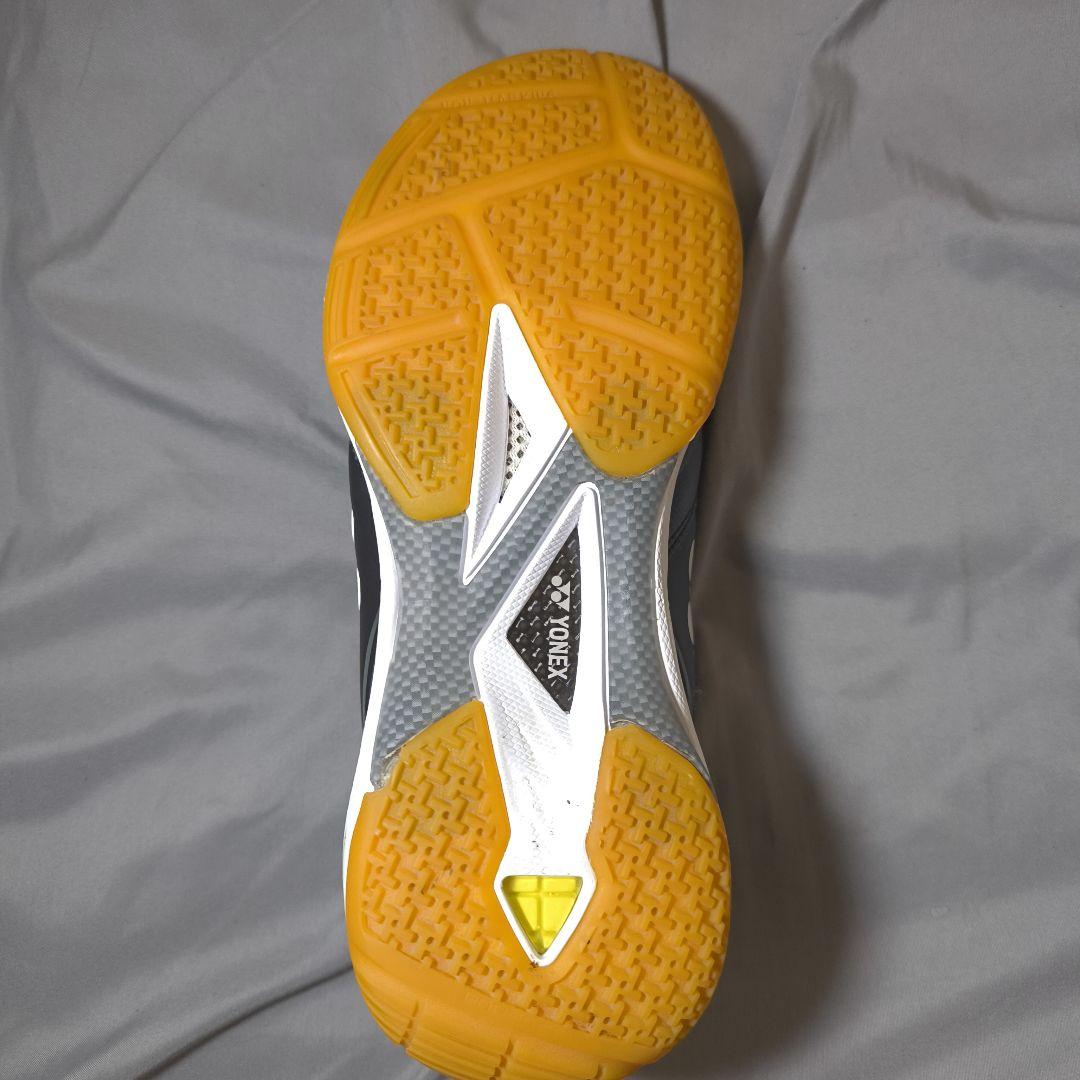 美品！YONEX バドミントンシューズ　65Z　25.0cm