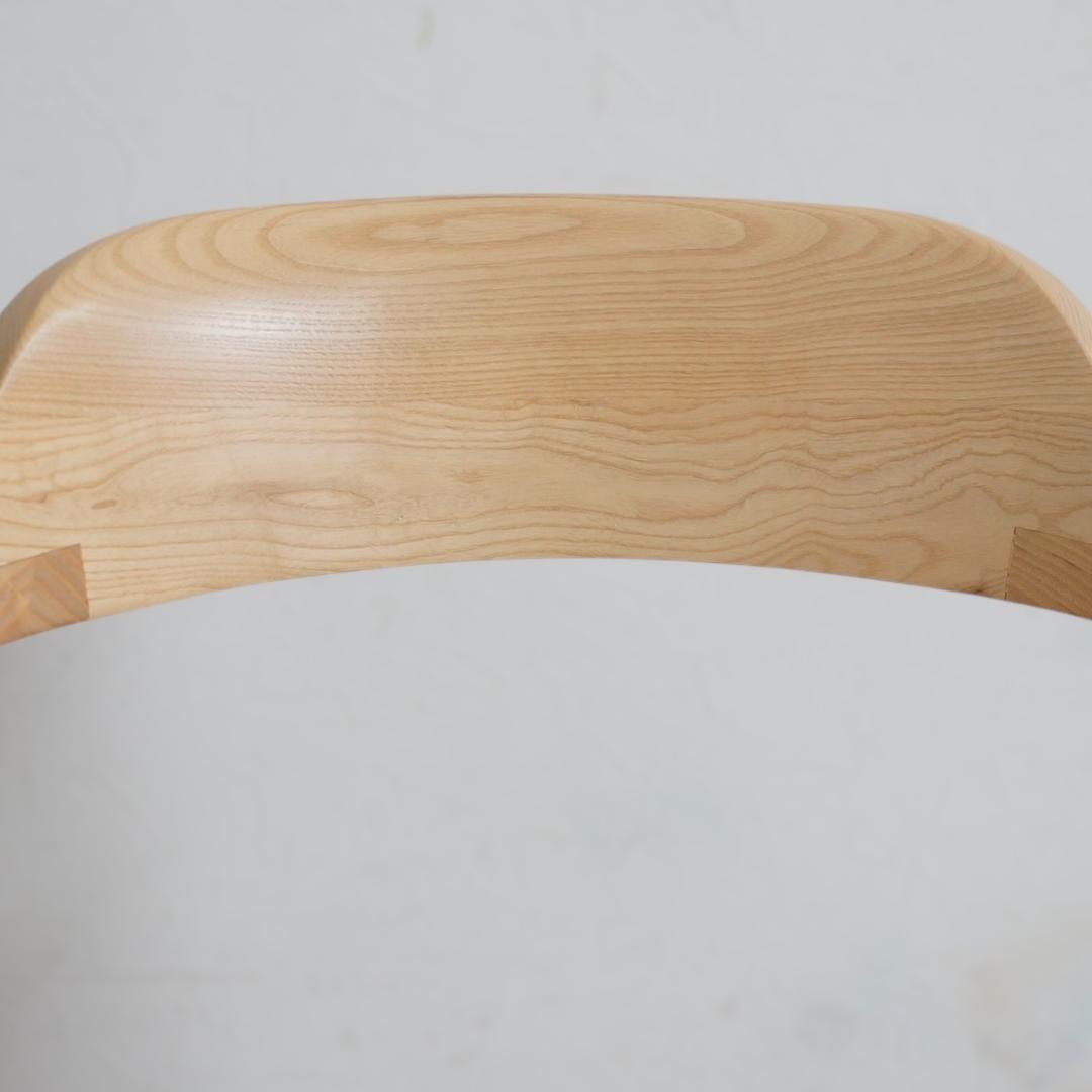 1脚【新品】天然木　ダイニングチェア　北欧　韓国　スタイリッシュ　アウトレット