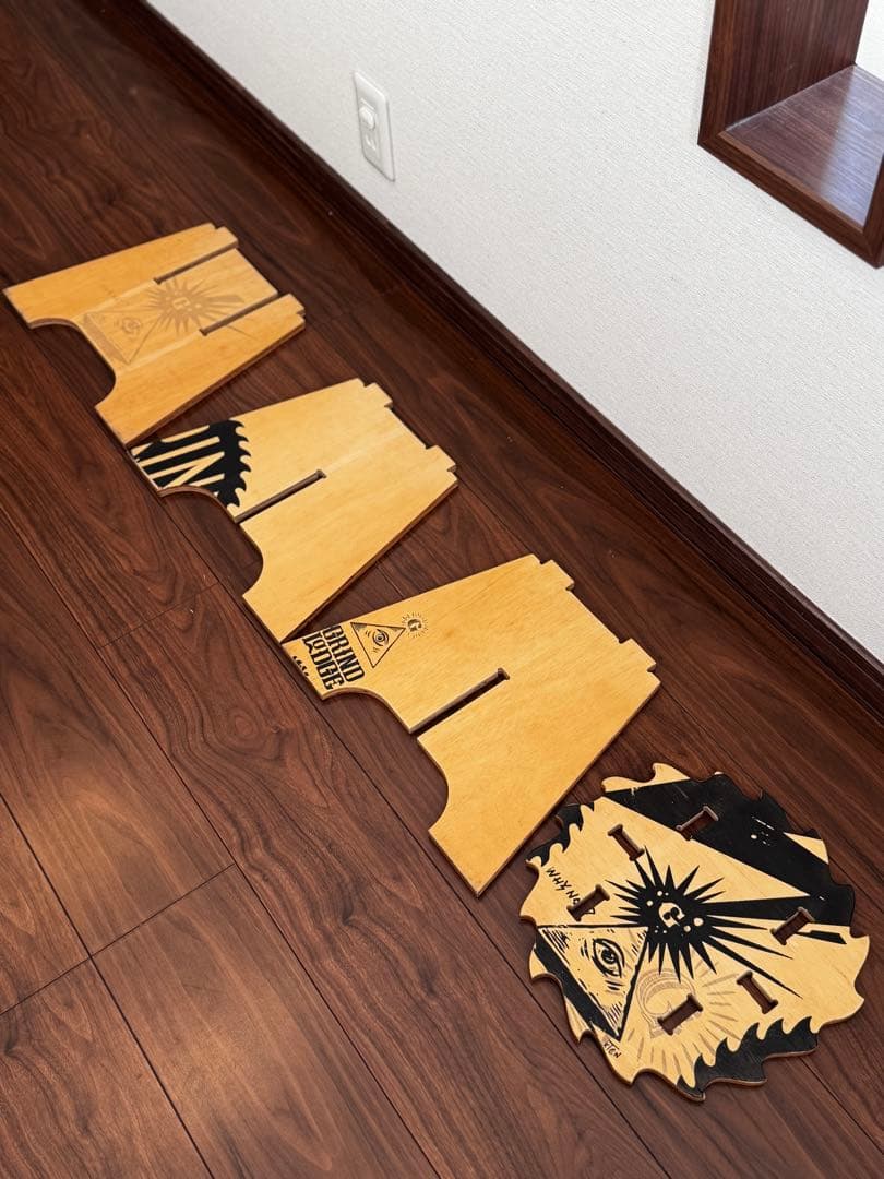 ぷらどん　GRINDLODGE グラインドロッヂ　スツール