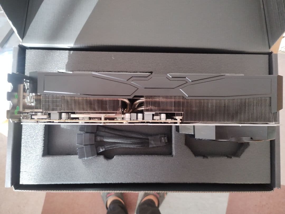 GALAKURO GEFORCE RTX 4080 SUPER 本体 中古