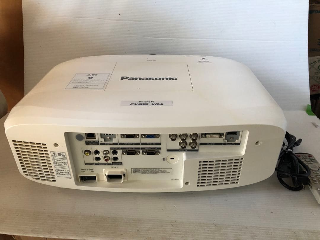 Panasonic PT-EX610J 6200ルーメン HDMI PIP機能