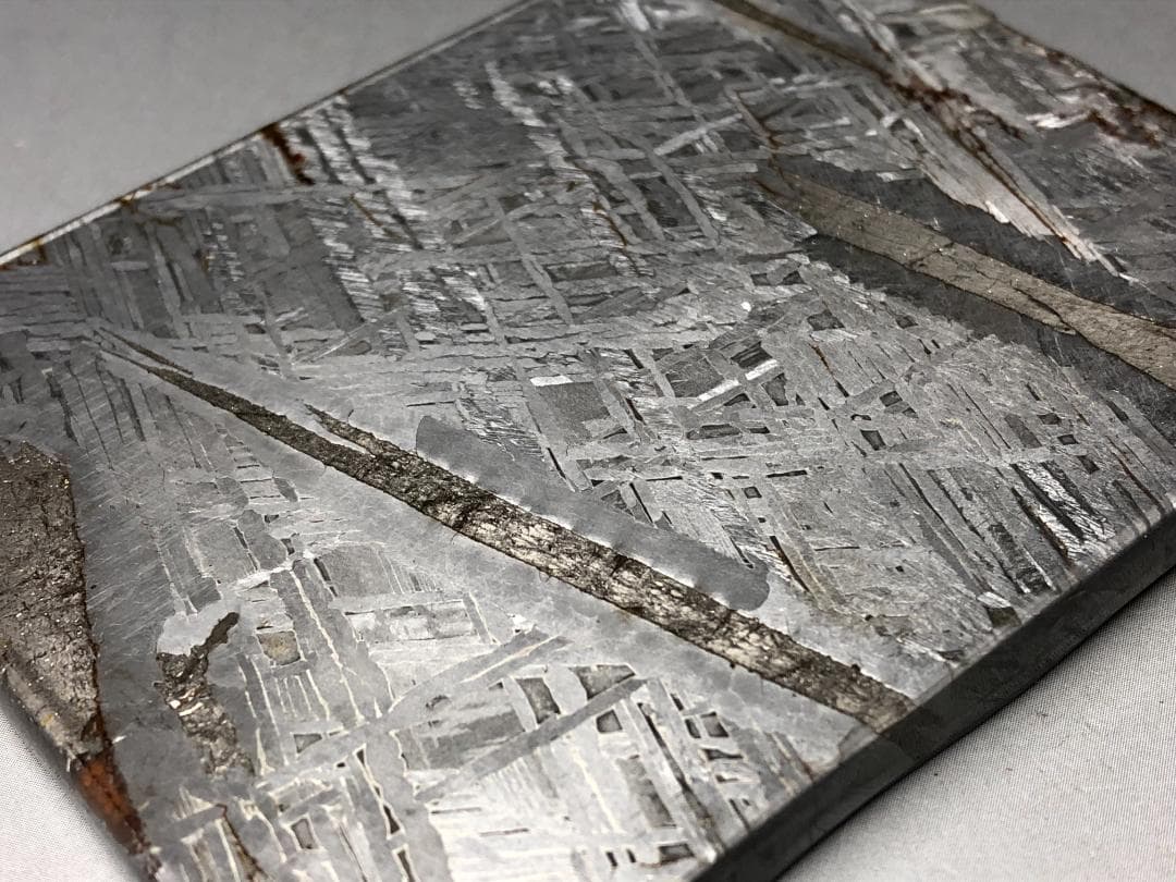 アルタイ隕石　 鉄隕石　メテオライト鉄隕石　原石　重さ約263ｇ