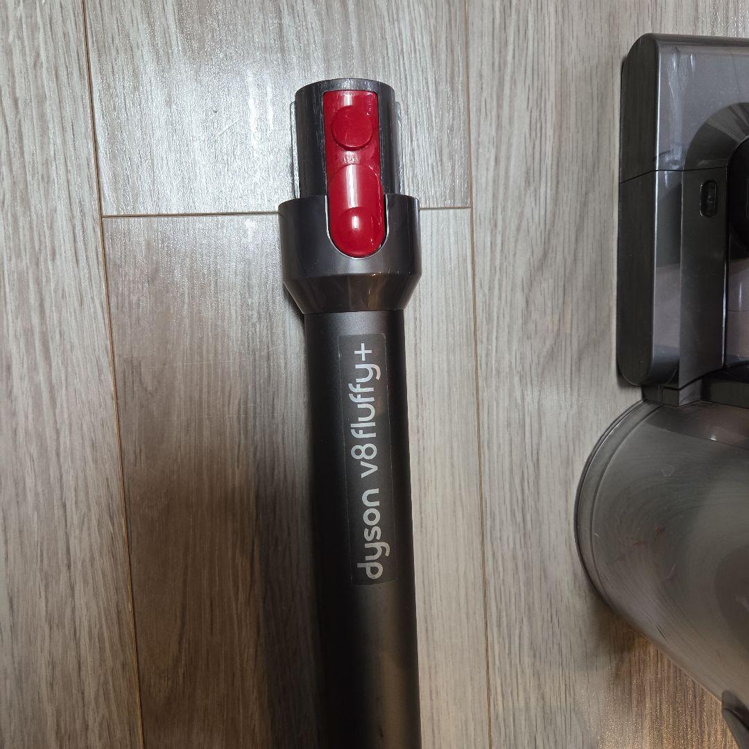 dyson　v8 fluffy+ ダイソン　掃除機　スティック　クリーナー