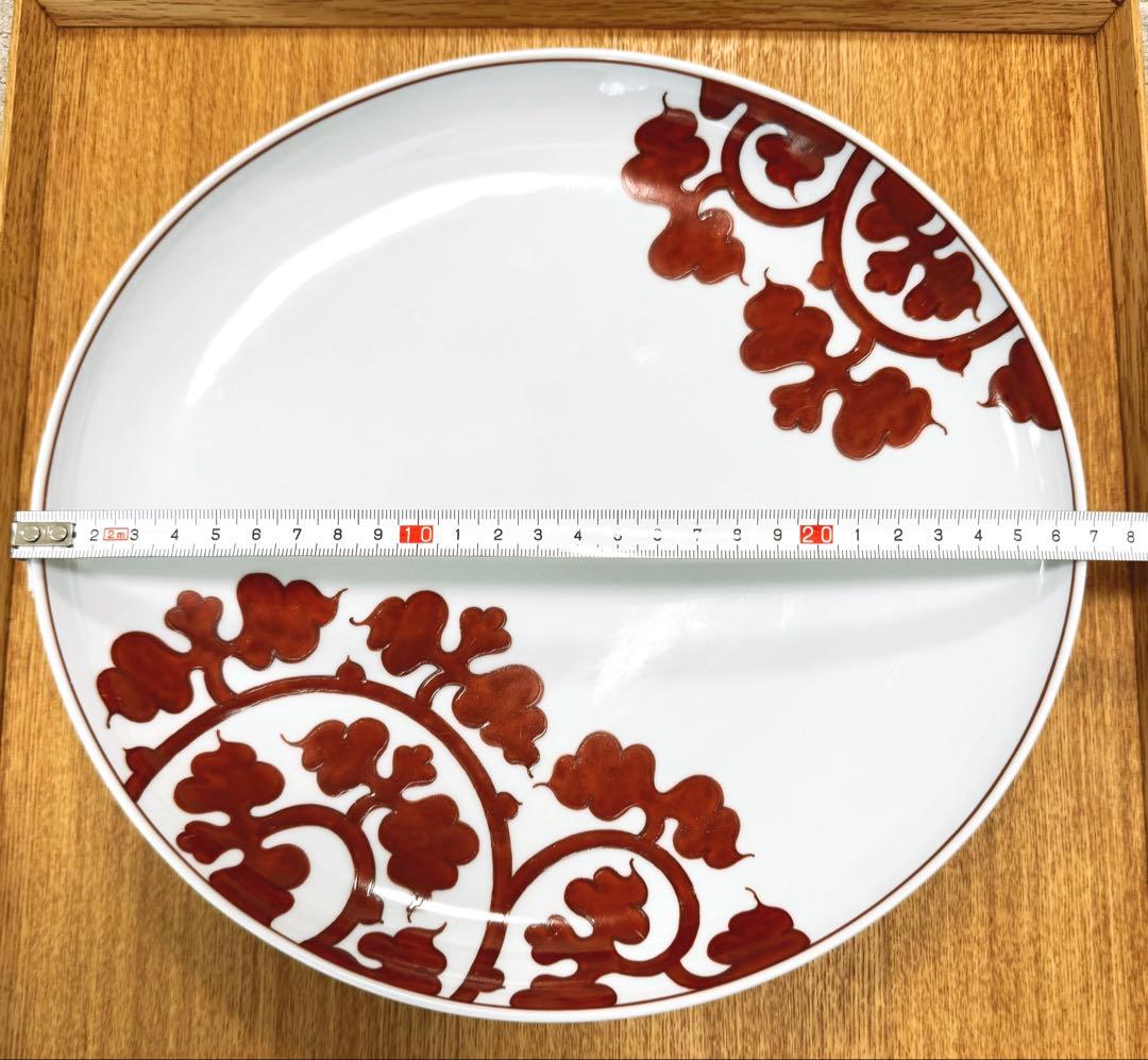 源右衛門　赤絵唐草文　大皿　有田焼　①