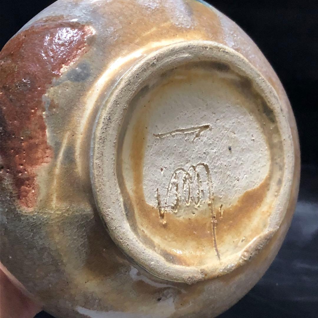 美しい古美術◾️蔵から見事な梅の木が描かれた釉薬どろどろね花瓶、壺、壷が出て来た。